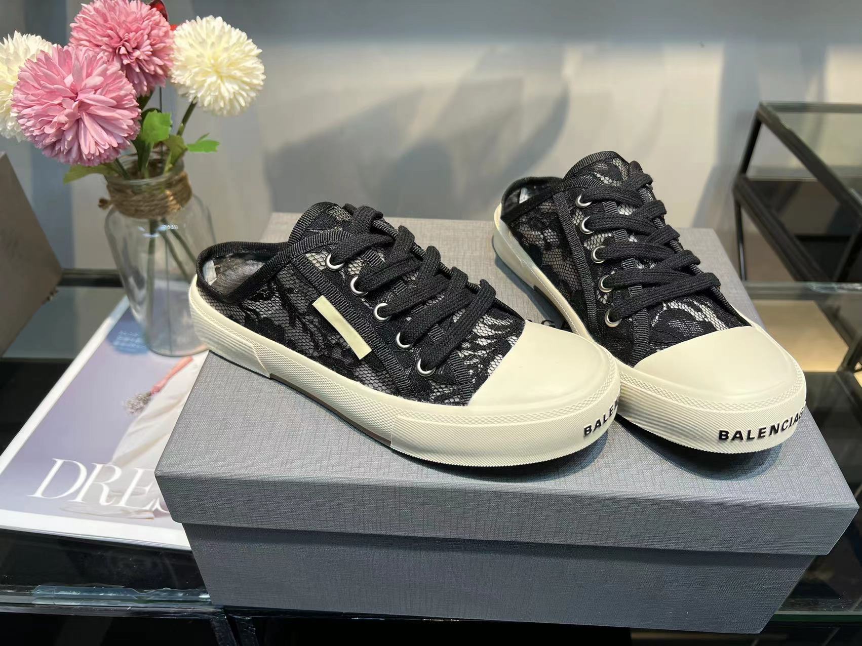 BALENCIAGA Paris Low Top Trainers Black For Women