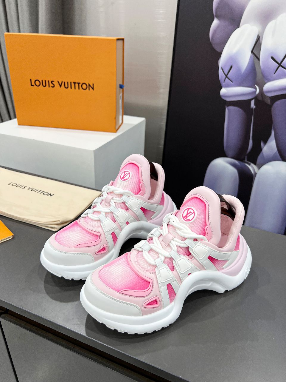 Louis Vuitton Women’s LV Archlight Sneaker Pink For Women LV 1A9RUV
