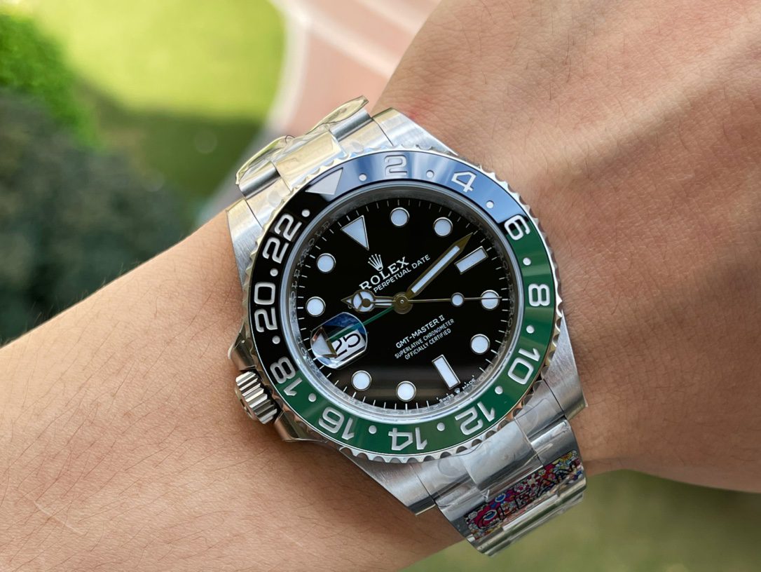 Rolex GMT – Master II 40mm Gold/Silver Toned For Men 126720VTNR