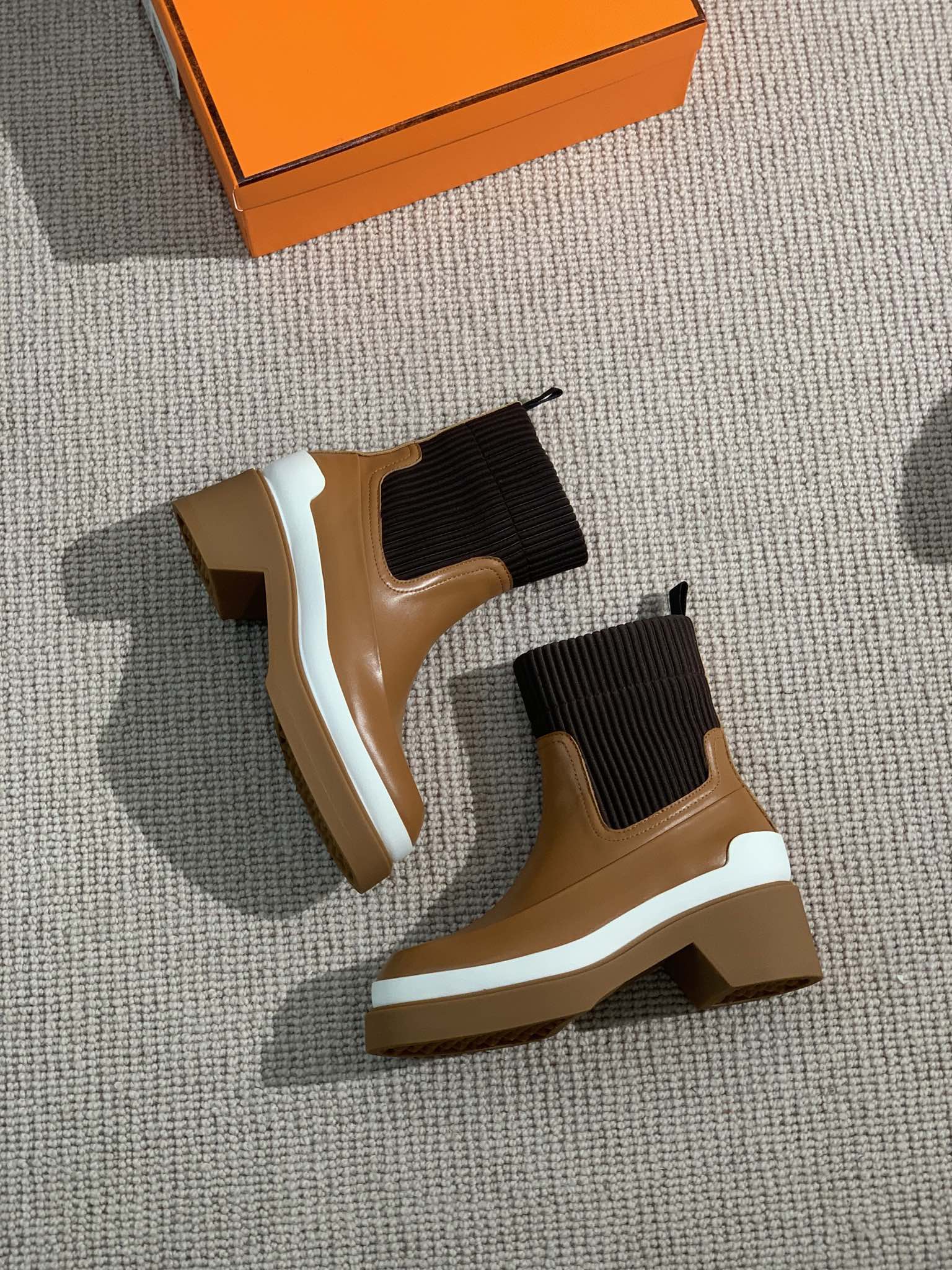 Hermes Side Gore Boots Brown For Women 1.6in/4cm