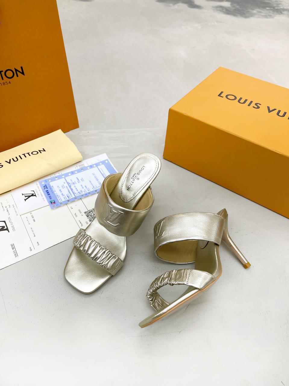 Louis Vuitton Women’s Drapy Mule Gold For Women LV