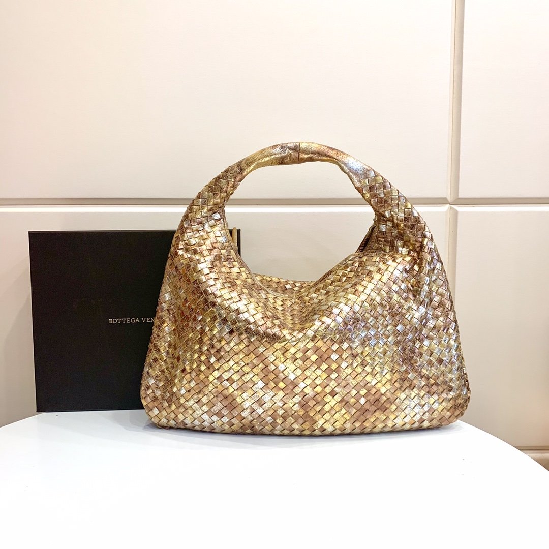 Bottega Veneta Hobo Bag Gold, For Women, Women’s Bags 16.9in/43cm